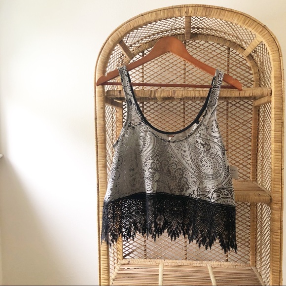 Free People Tops - Free People NWT Tea Room Lace Crop Tank✨